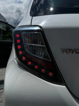 Toyota Yaris 1.4D4D* 6 СКОРОСТИ* ИТАЛИЯ* НАВИГАЦИЯ, снимка 14