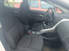 Toyota Auris 1, 33, снимка 13