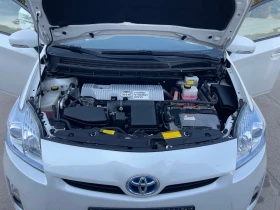 Toyota Prius 1.8 Hibrid, снимка 15