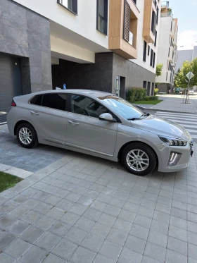 Hyundai Ioniq HYBRID PREMIUM  97000KM - 16800 € / 32857.94 лв. - 56642857 5