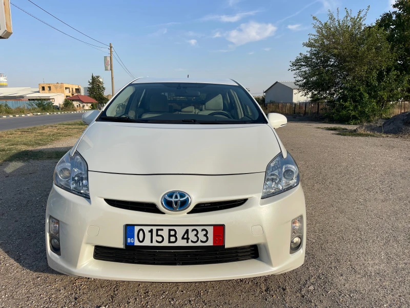 Toyota Prius 1.8 Hibrid, снимка 7 - Автомобили и джипове - 47125267