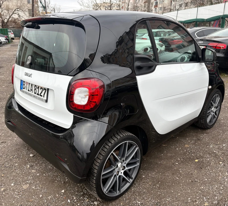 Smart Fortwo 1.0i= 71HP= КЛИМАТИК= АВТОПИЛОТ= ПОДГРЕВ= , снимка 5 - Автомобили и джипове - 48218511