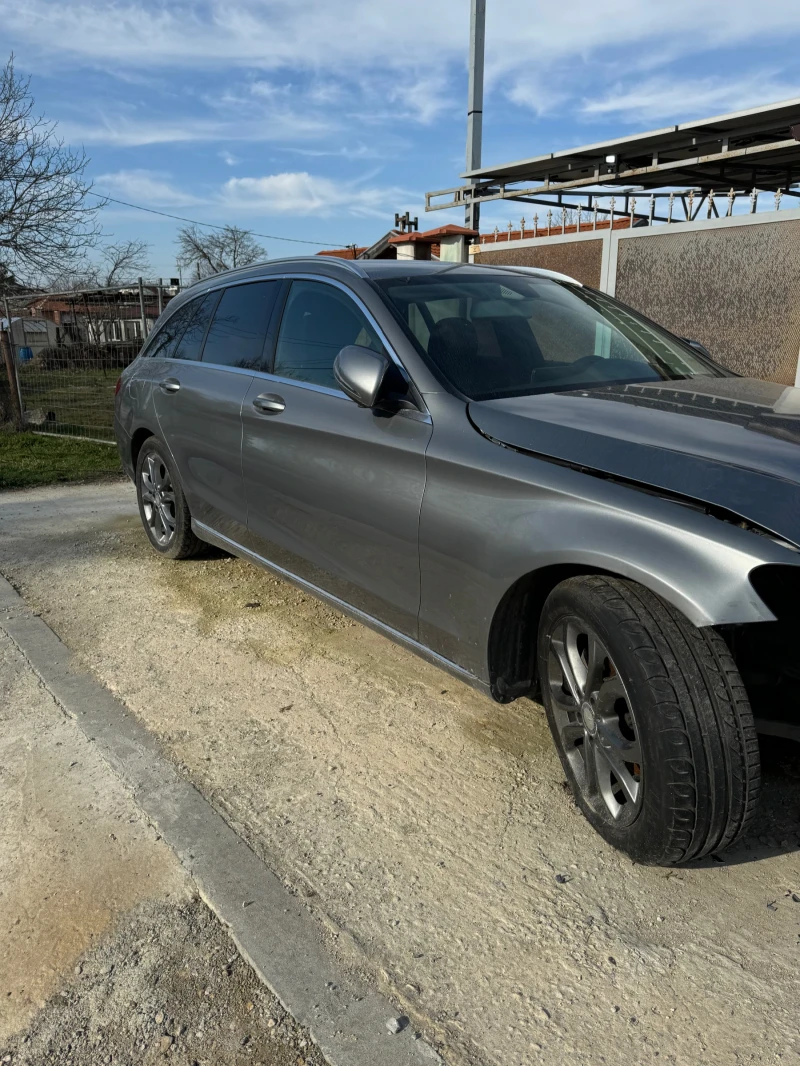 Mercedes-Benz C 200 УДАРЕНА, снимка 9 - Автомобили и джипове - 49544322