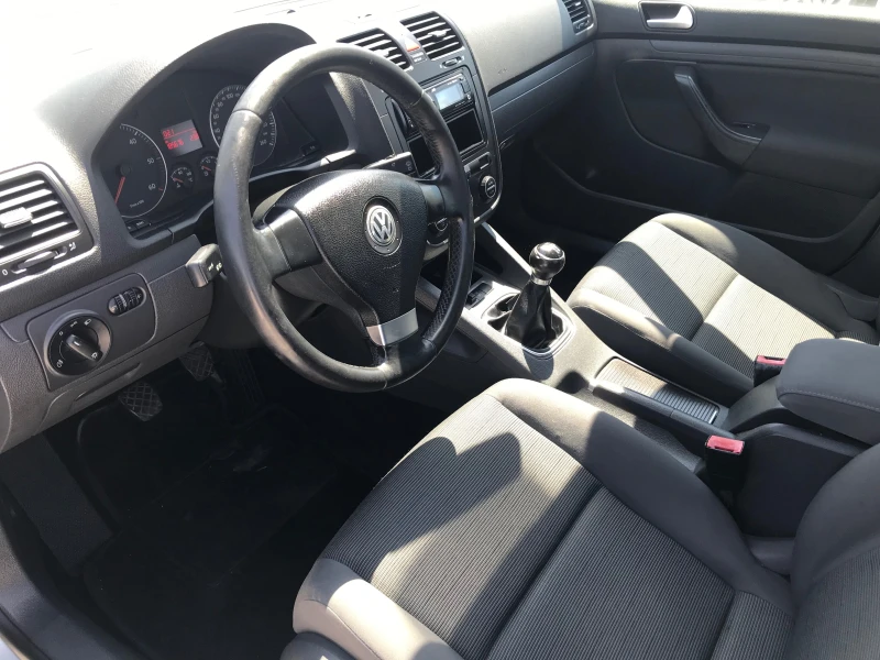 VW Golf 1.9TDI, снимка 6 - Автомобили и джипове - 49360163