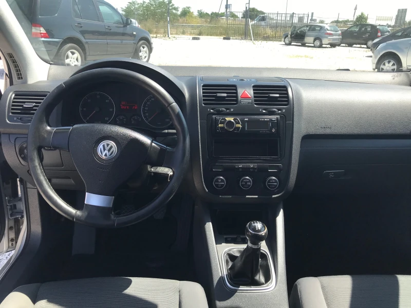 VW Golf 1.9TDI, снимка 9 - Автомобили и джипове - 49360163