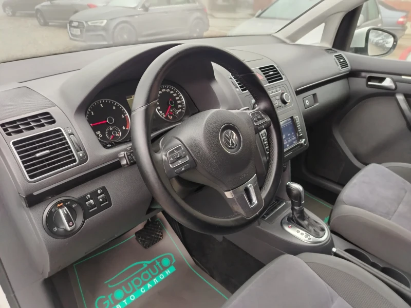 VW Touran 2.0TDI-DSG/НАВИГАЦИЯ/КЛИМАТРОНИК!!! , снимка 9 - Автомобили и джипове - 52586914
