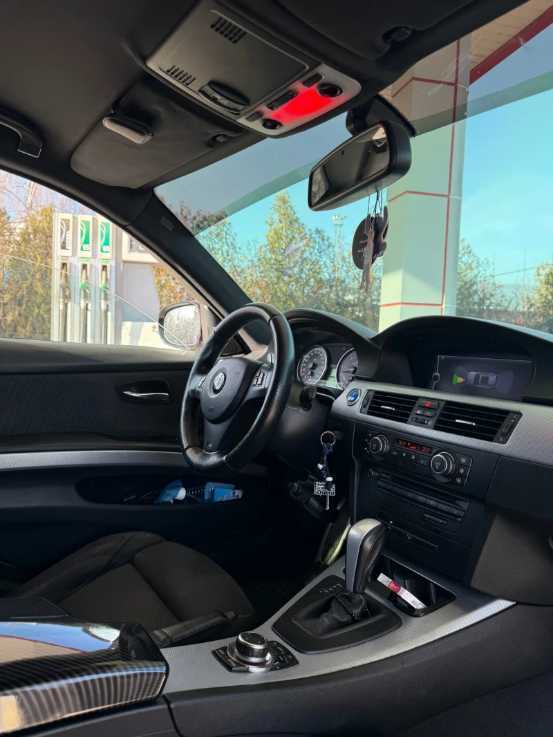 BMW 330 X-drive, снимка 9 - Автомобили и джипове - 52655115