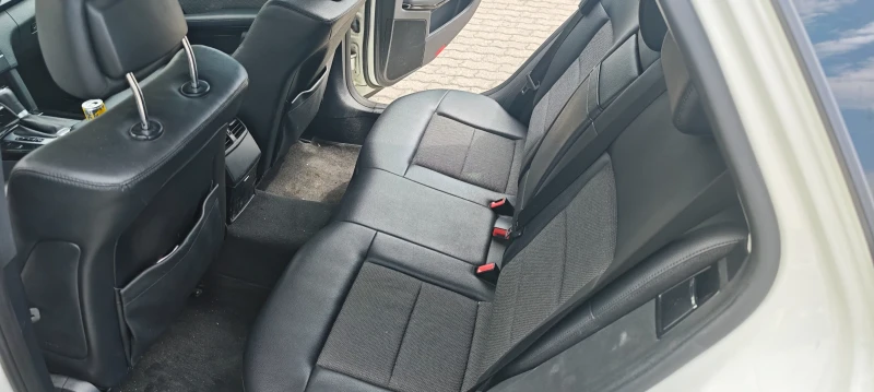 Mercedes-Benz E 250, снимка 9 - Автомобили и джипове - 52879036