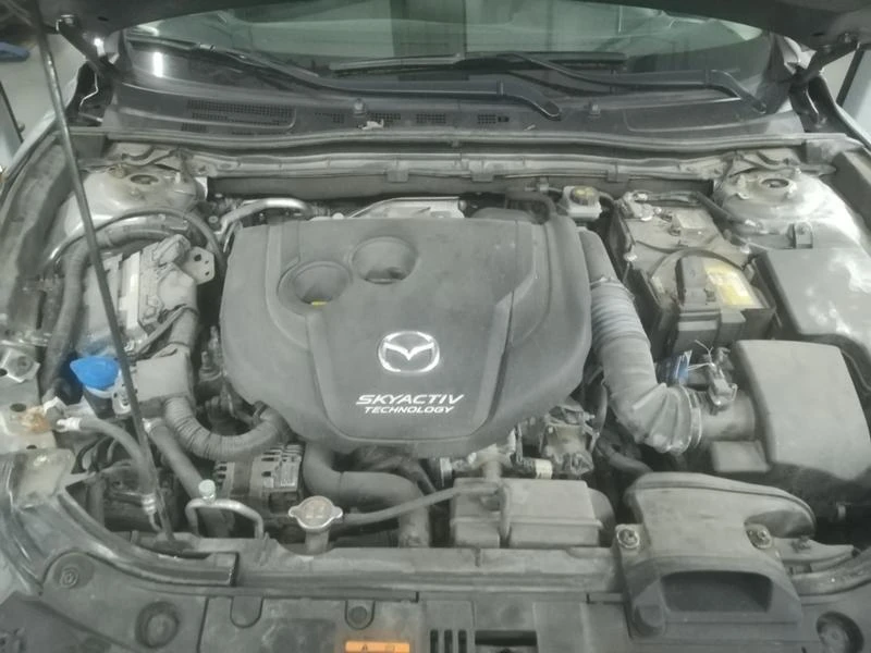 Mazda 3 2.2 Skyaktiv , снимка 4 - Автомобили и джипове - 46289436