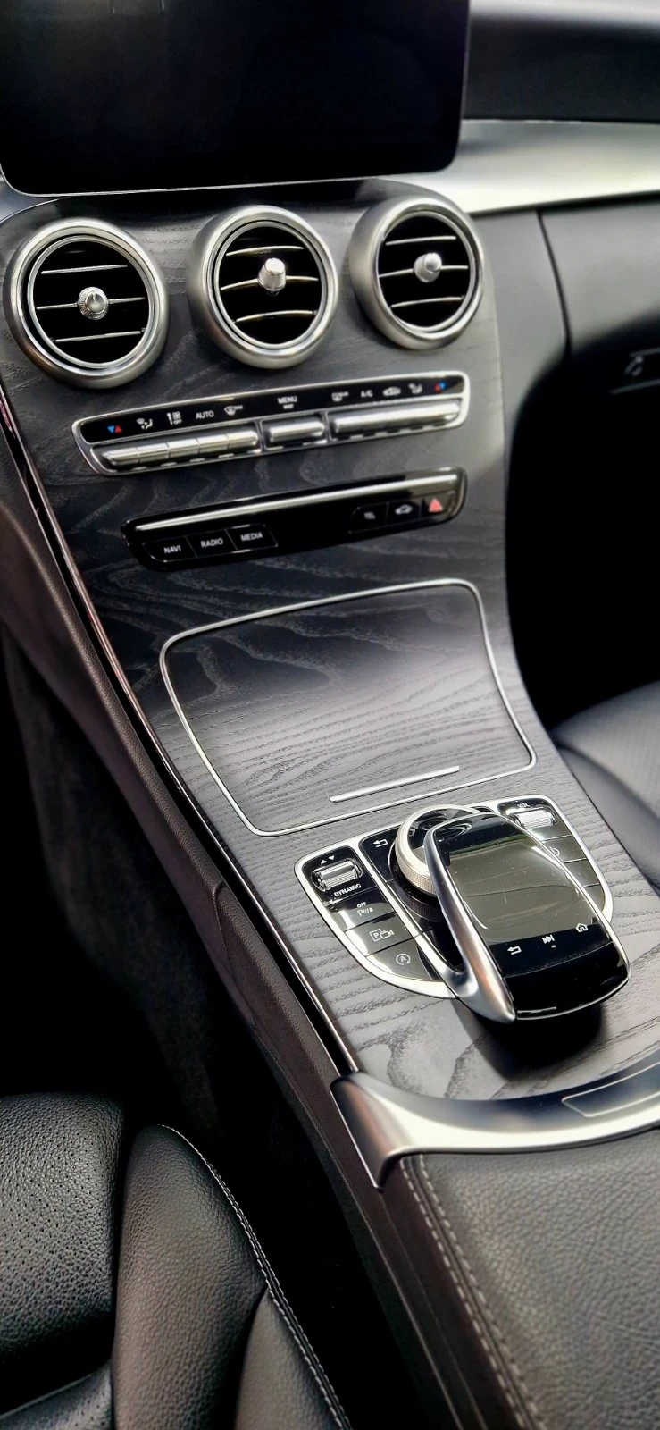 Mercedes-Benz C 220, снимка 5 - Автомобили и джипове - 53671363