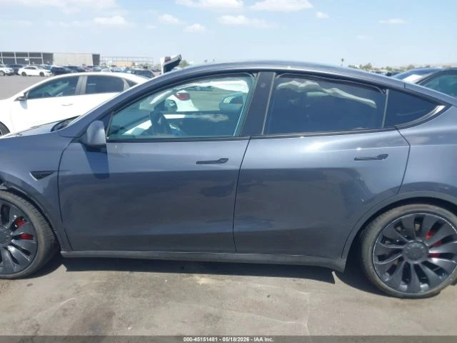 Tesla Model Y * PERFORMANCE* DUAL MOTOR* КОЖА* ПОДГРЕВ* ПАНОРАМА, снимка 12 - Автомобили и джипове - 54812921
