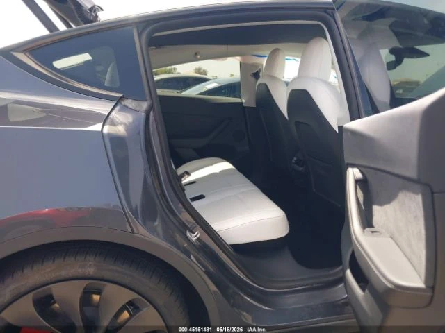 Tesla Model Y * PERFORMANCE* DUAL MOTOR* КОЖА* ПОДГРЕВ* ПАНОРАМА, снимка 8 - Автомобили и джипове - 54812921