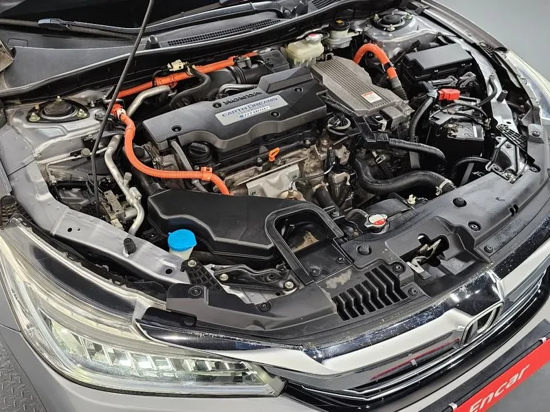 Honda Accord 2.0 Hybrid - САМО 30% АВАНС!, снимка 6 - Автомобили и джипове - 55660048