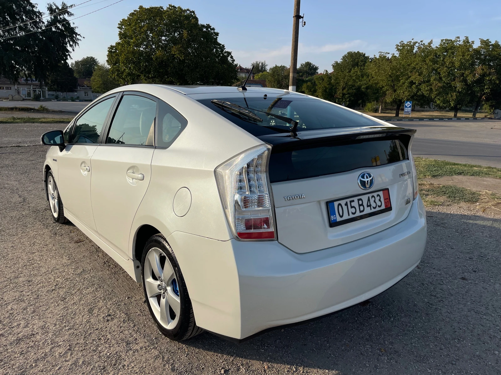 Toyota Prius 1.8 Hibrid - изображение 3