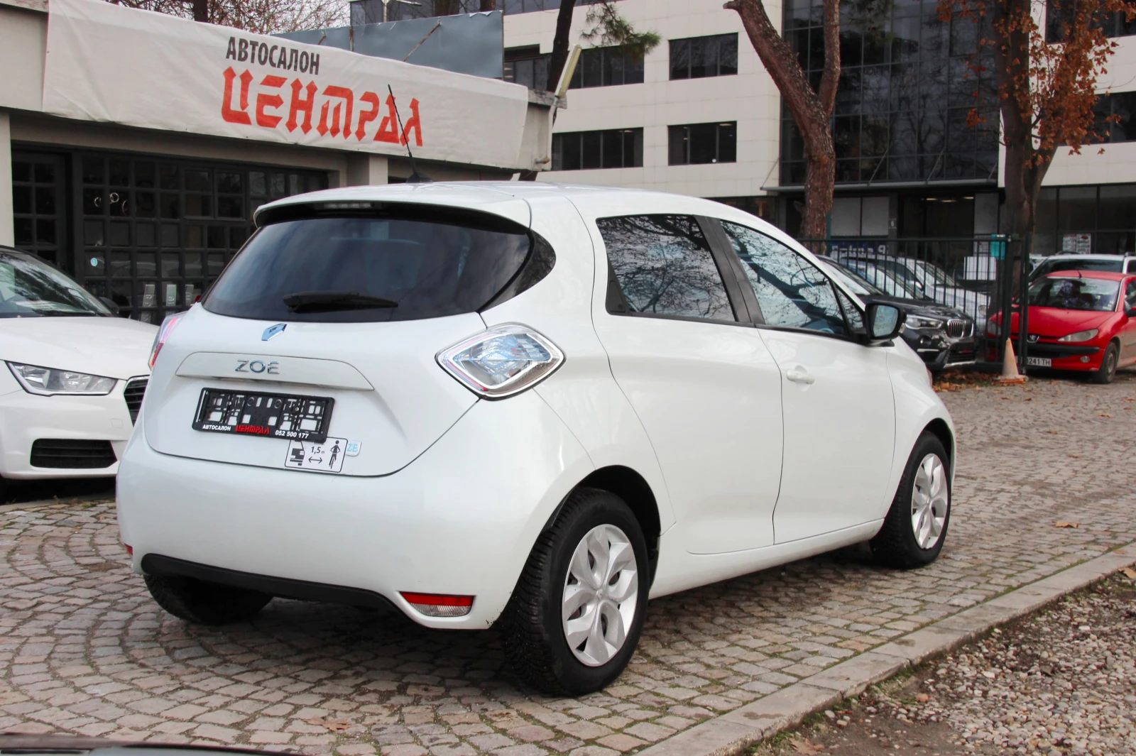 Renault Zoe ELEKTRO 33 000  км. НОВ ВНОС - изображение 5