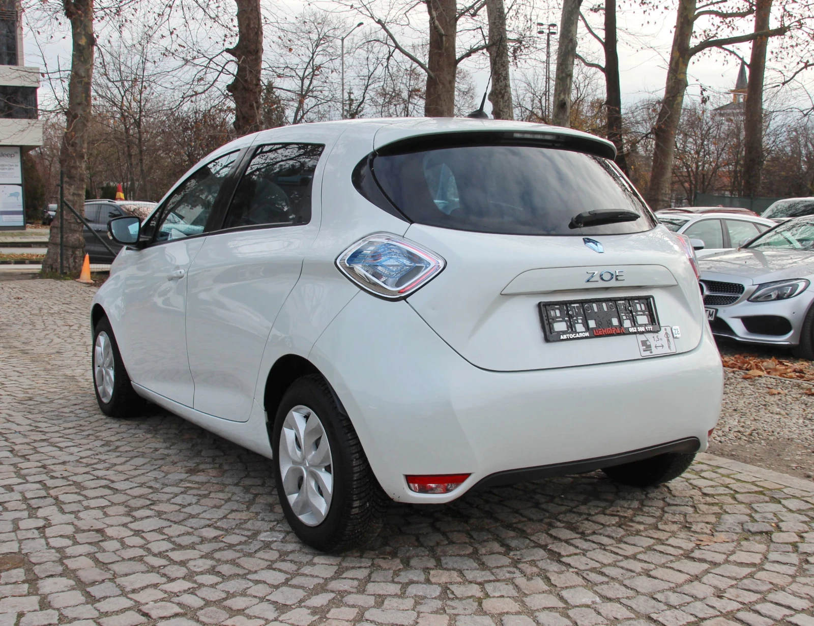 Renault Zoe ELEKTRO 33 000  км. НОВ ВНОС - изображение 7