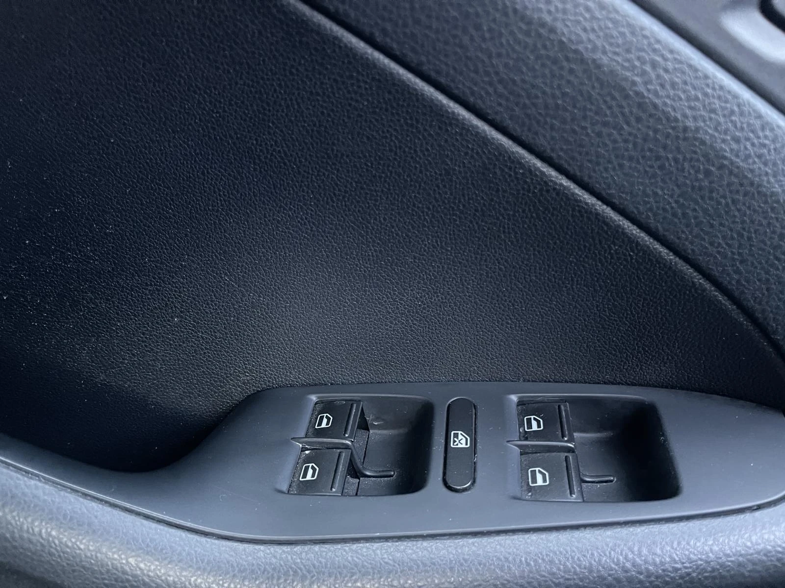 VW Jetta  - изображение 5