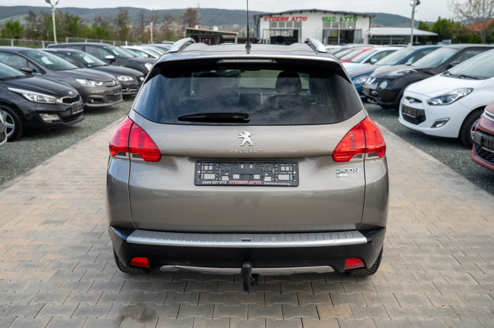 Peugeot 2008 1.6* HDI* 2015* LED - изображение 8