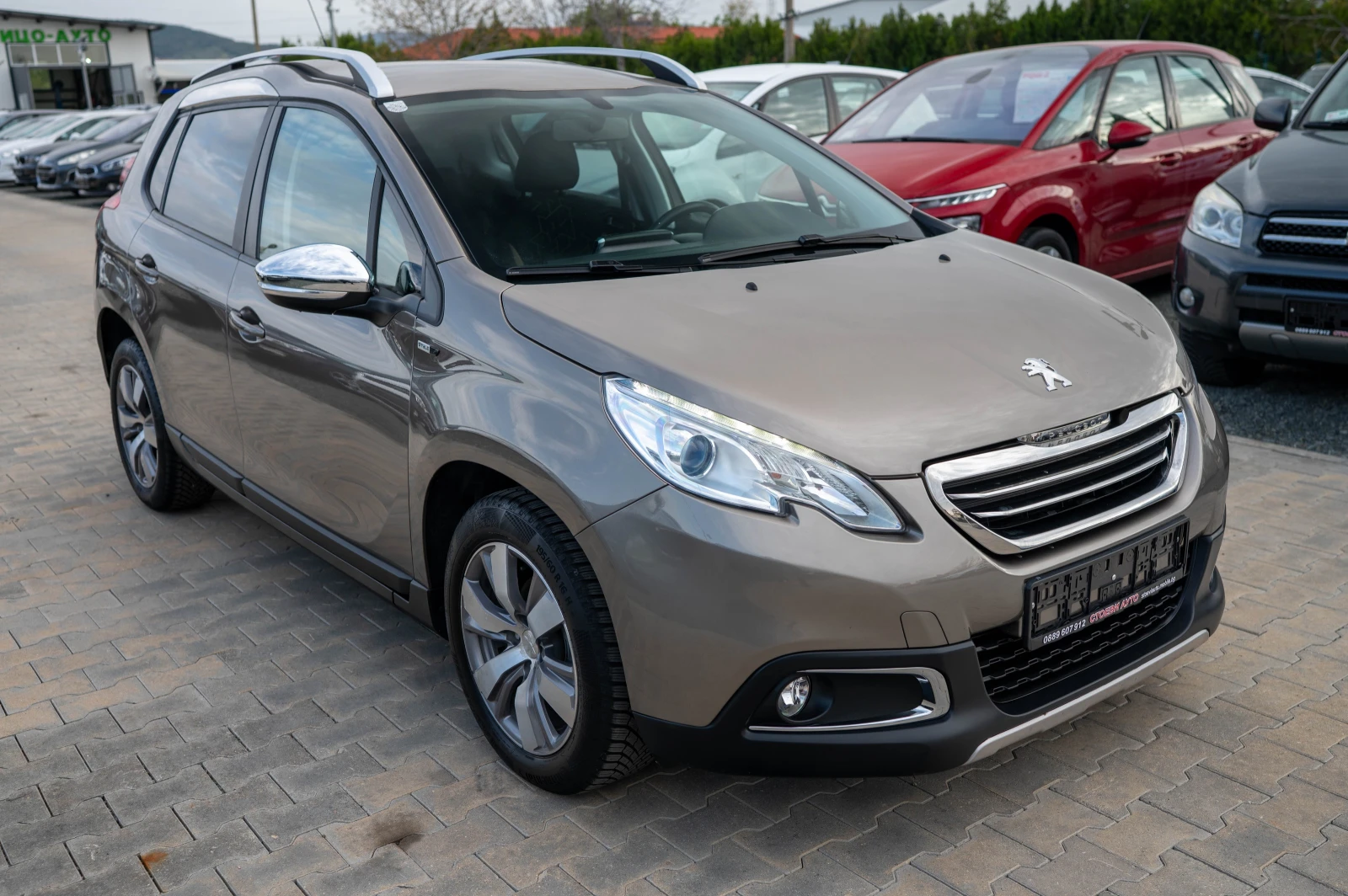 Peugeot 2008 1.6* HDI* 2015* LED - изображение 4