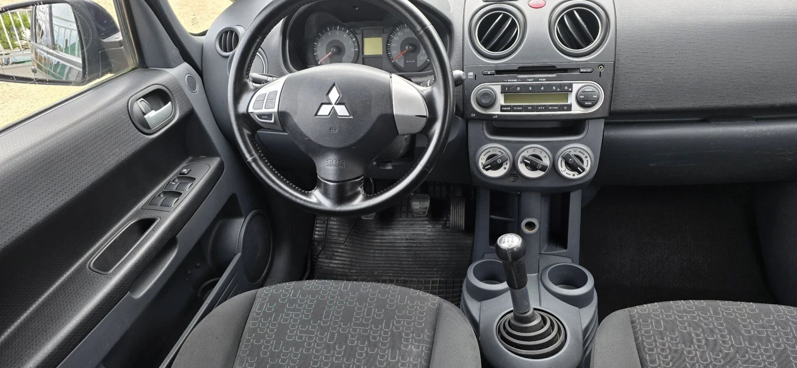 Mitsubishi Colt 1.2, 110х.км - изображение 7