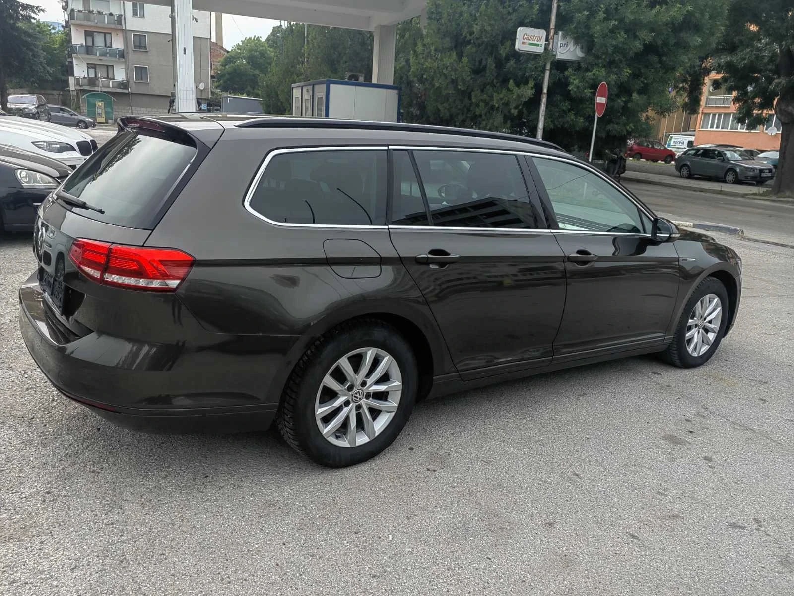 VW Passat 2.0TDI 4MOTION 190k.s - изображение 3