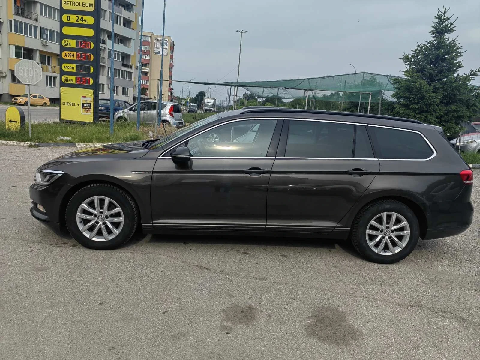 VW Passat 2.0TDI 4MOTION 190k.s - изображение 8