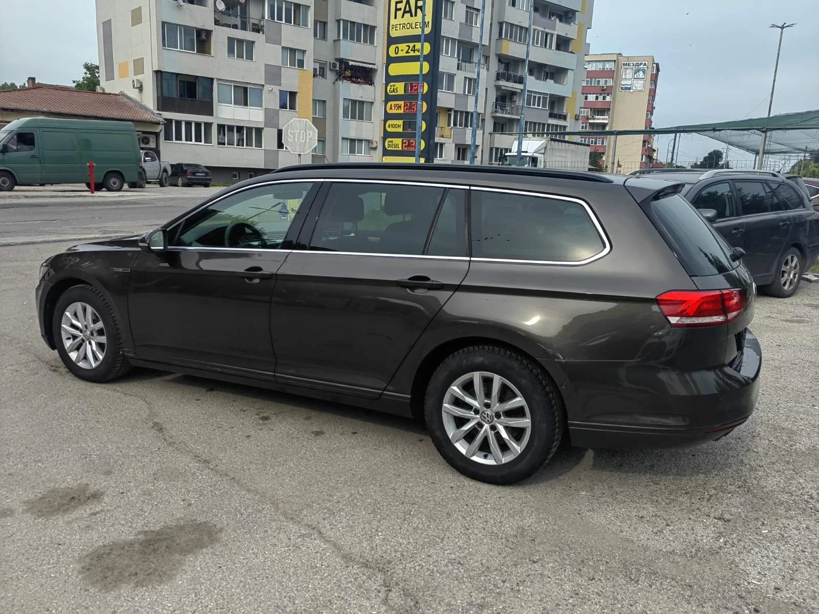 VW Passat 2.0TDI 4MOTION 190k.s - изображение 7