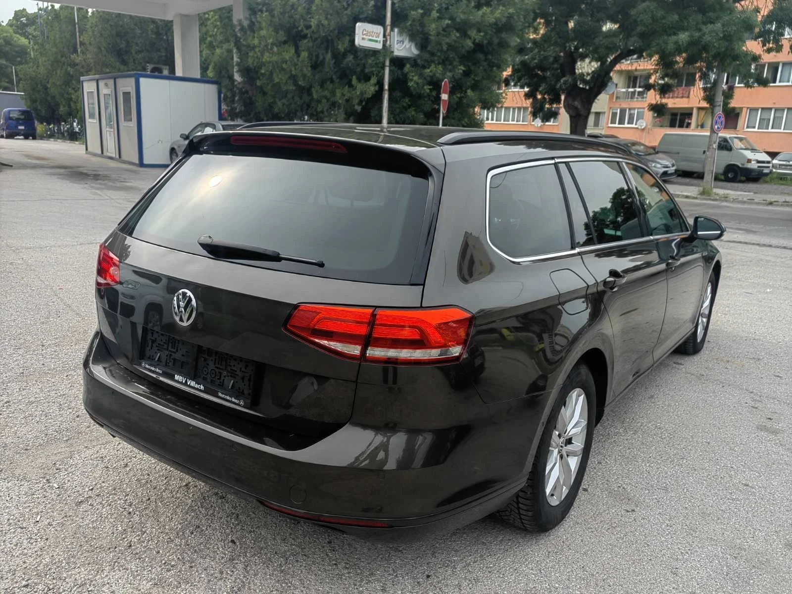 VW Passat 2.0TDI 4MOTION 190k.s - изображение 4
