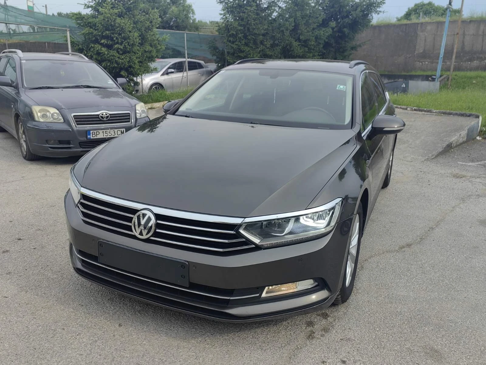 VW Passat 2.0TDI 4MOTION 190k.s - изображение 10
