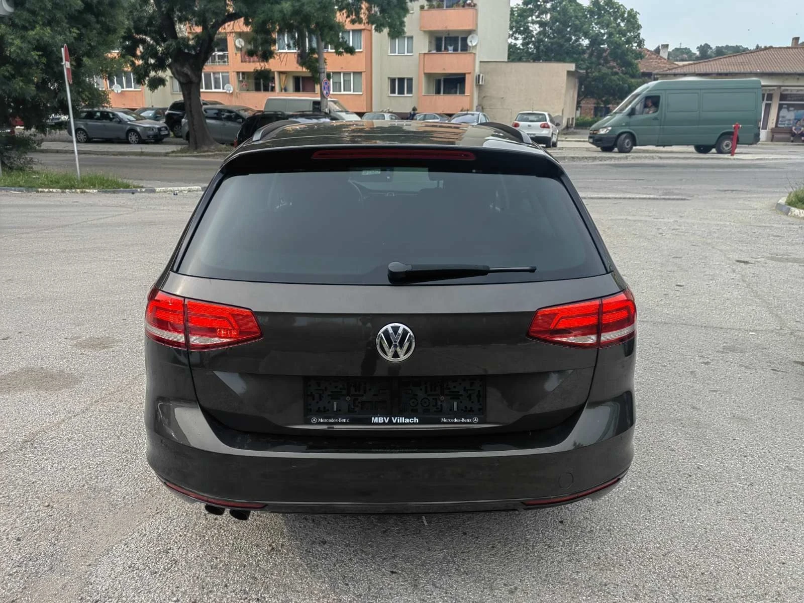 VW Passat 2.0TDI 4MOTION 190k.s - изображение 5