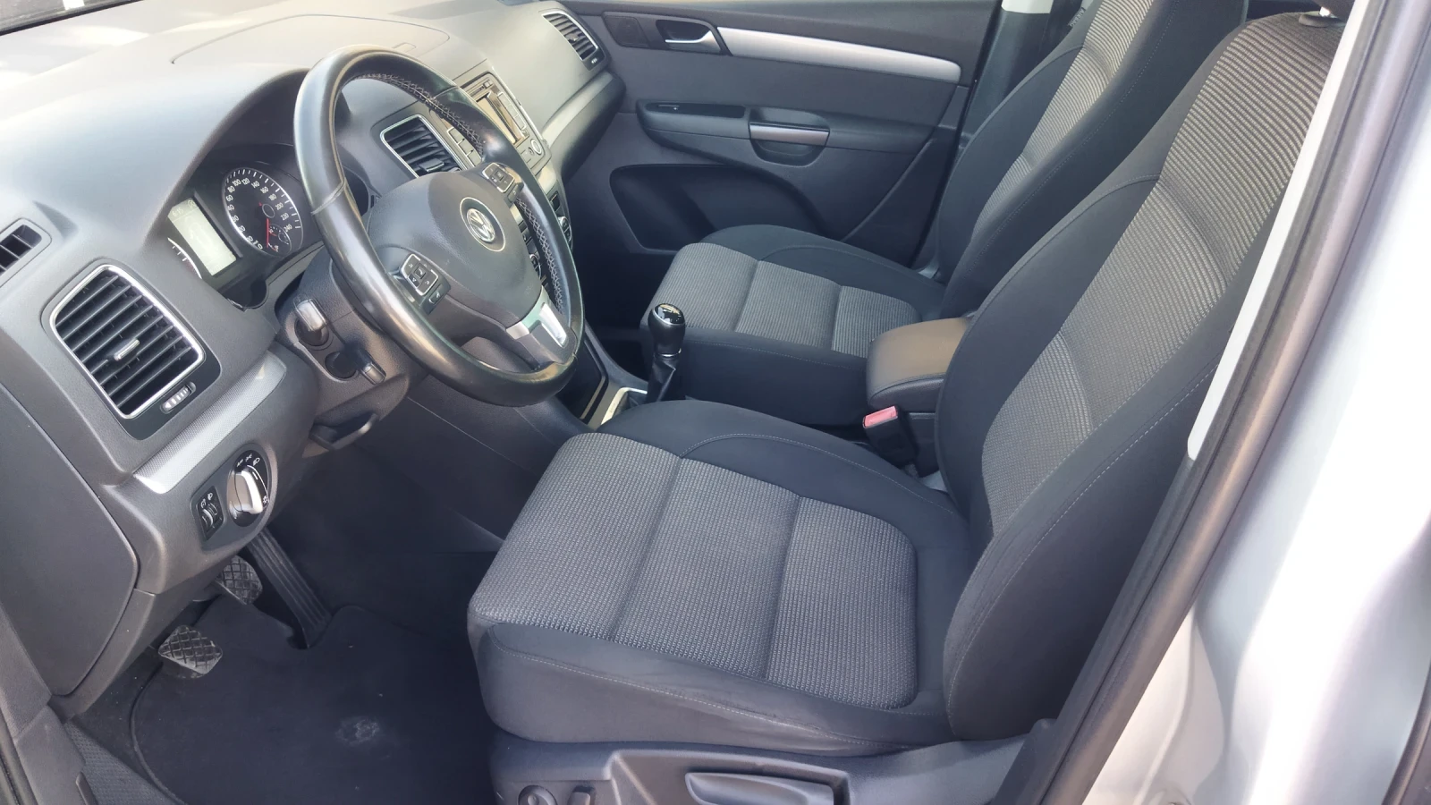 VW Sharan  2.0tdi   4motion  Швейцария - изображение 9
