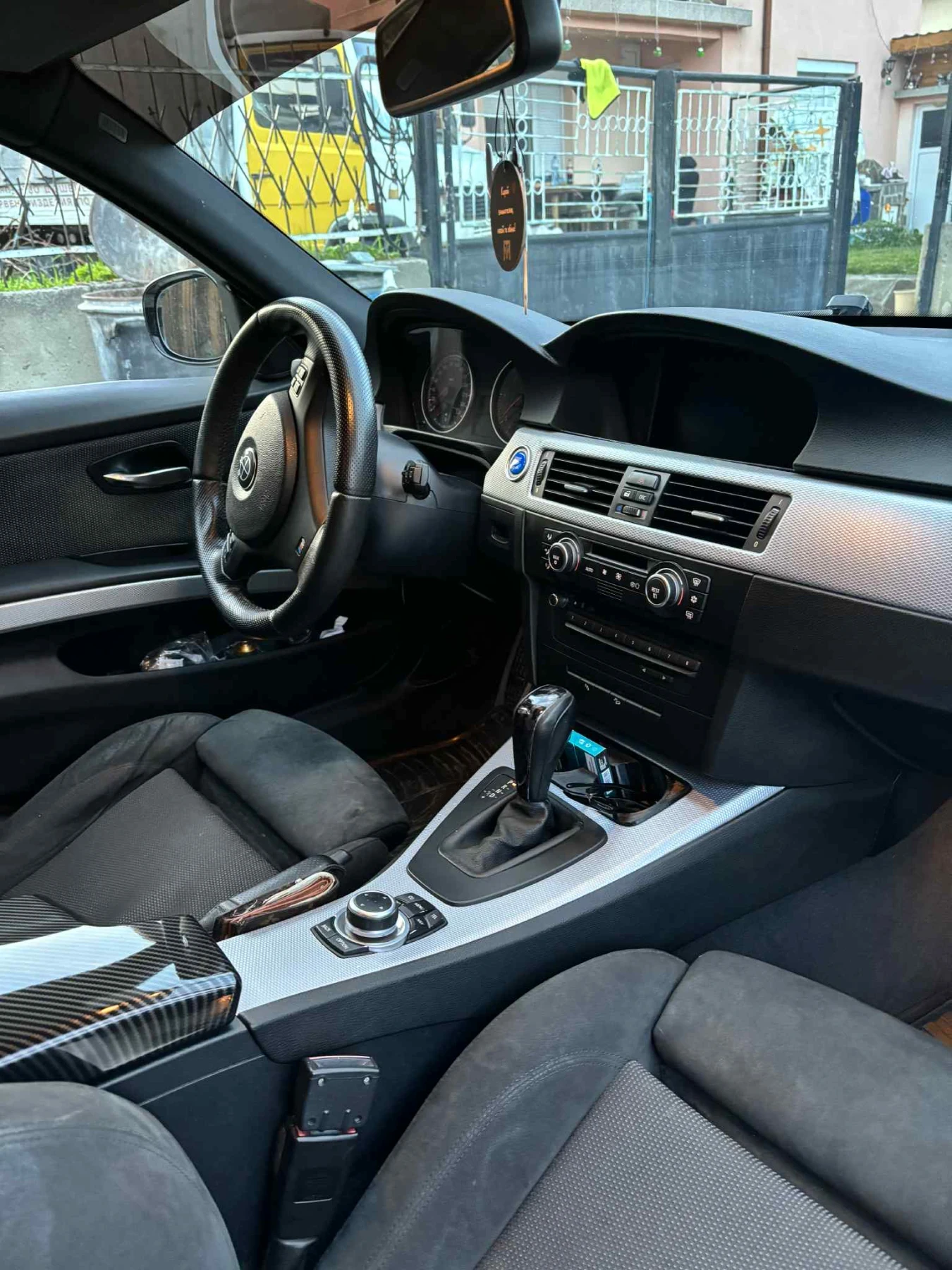 BMW 330 X-drive - изображение 5