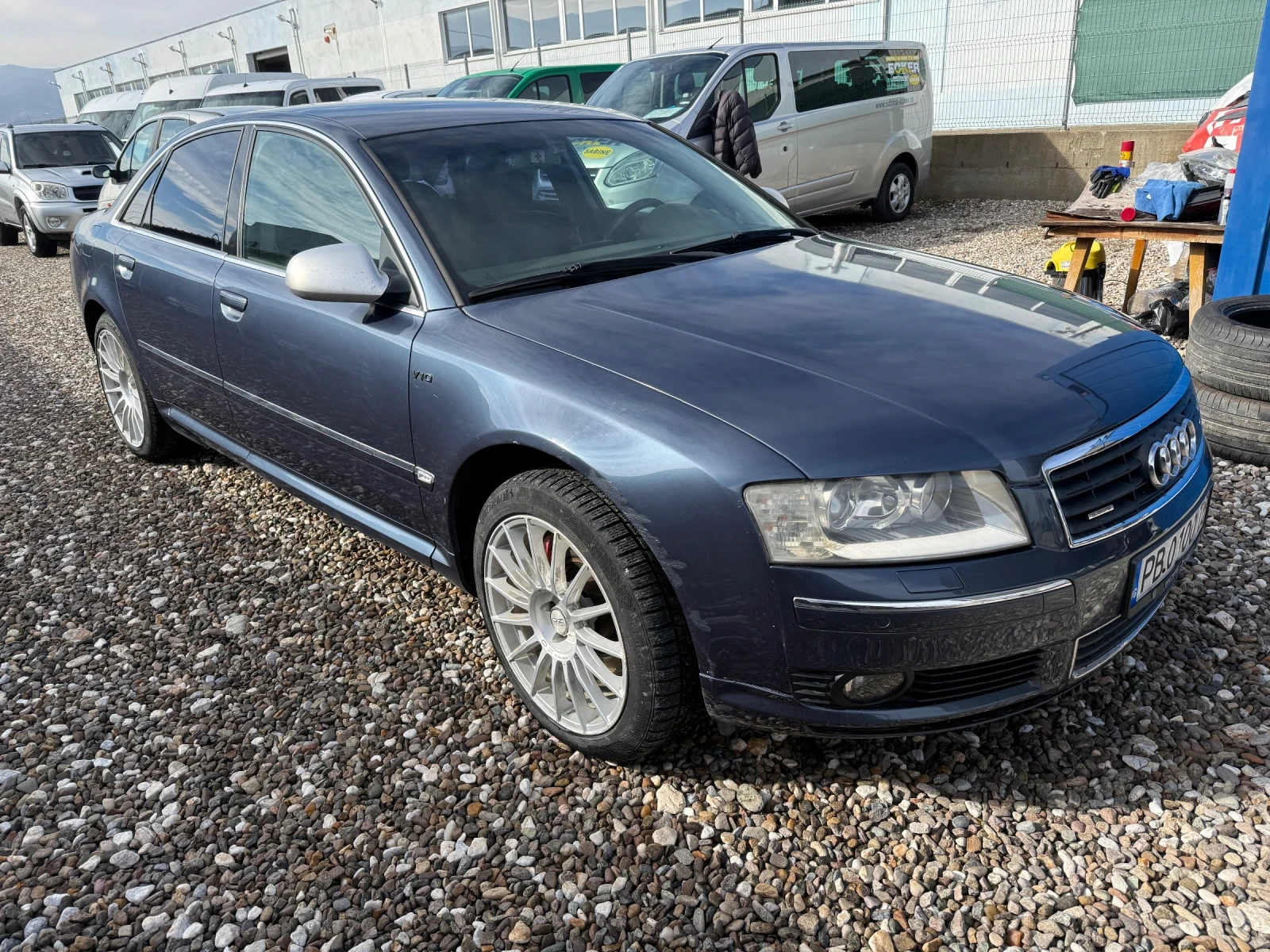 Audi A8 4.2 i 335  - изображение 3