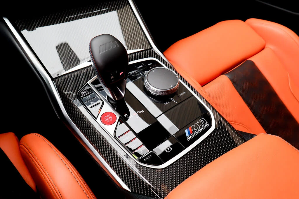 BMW M3 COMPETITION * LASER * H&K * HEAD UP * CERAMIC, снимка 15 - Автомобили и джипове - 53785016