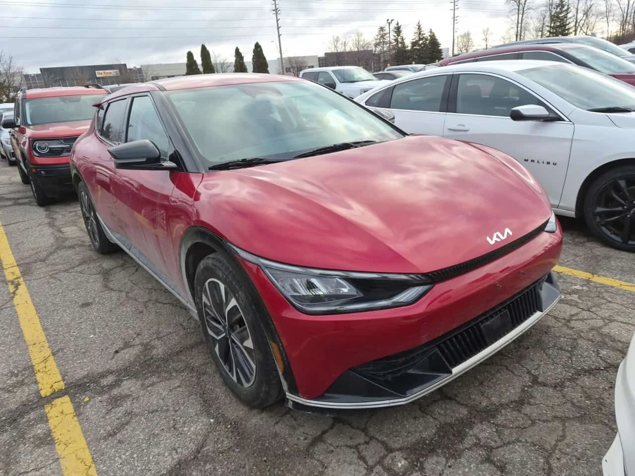 Kia EV6 4D Utility RWD | Wind/CARFAX/2 Ключа/Подгрев/Кожа, снимка 2 - Автомобили и джипове - 54115030