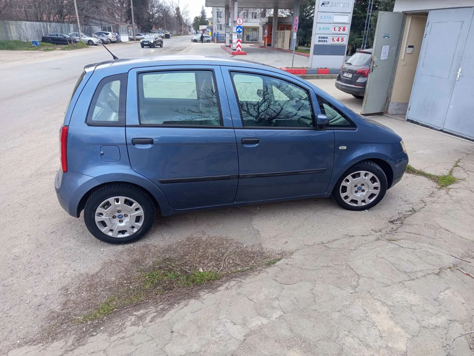 Fiat Idea, снимка 3 - Автомобили и джипове - 54166351