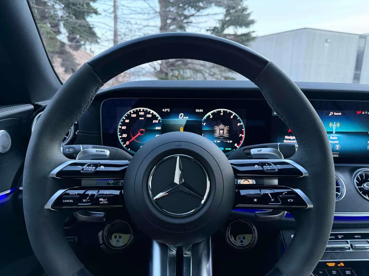 Mercedes-Benz E 53 AMG 4MATIC* DISTRONIC* 360* ОБДУХВАНЕ* АМБИЕНТНО* , снимка 16 - Автомобили и джипове - 54184425