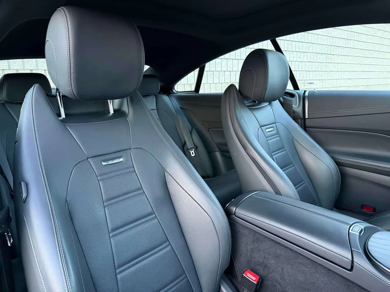 Mercedes-Benz E 53 AMG 4MATIC* DISTRONIC* 360* ОБДУХВАНЕ* АМБИЕНТНО* , снимка 11 - Автомобили и джипове - 54184425