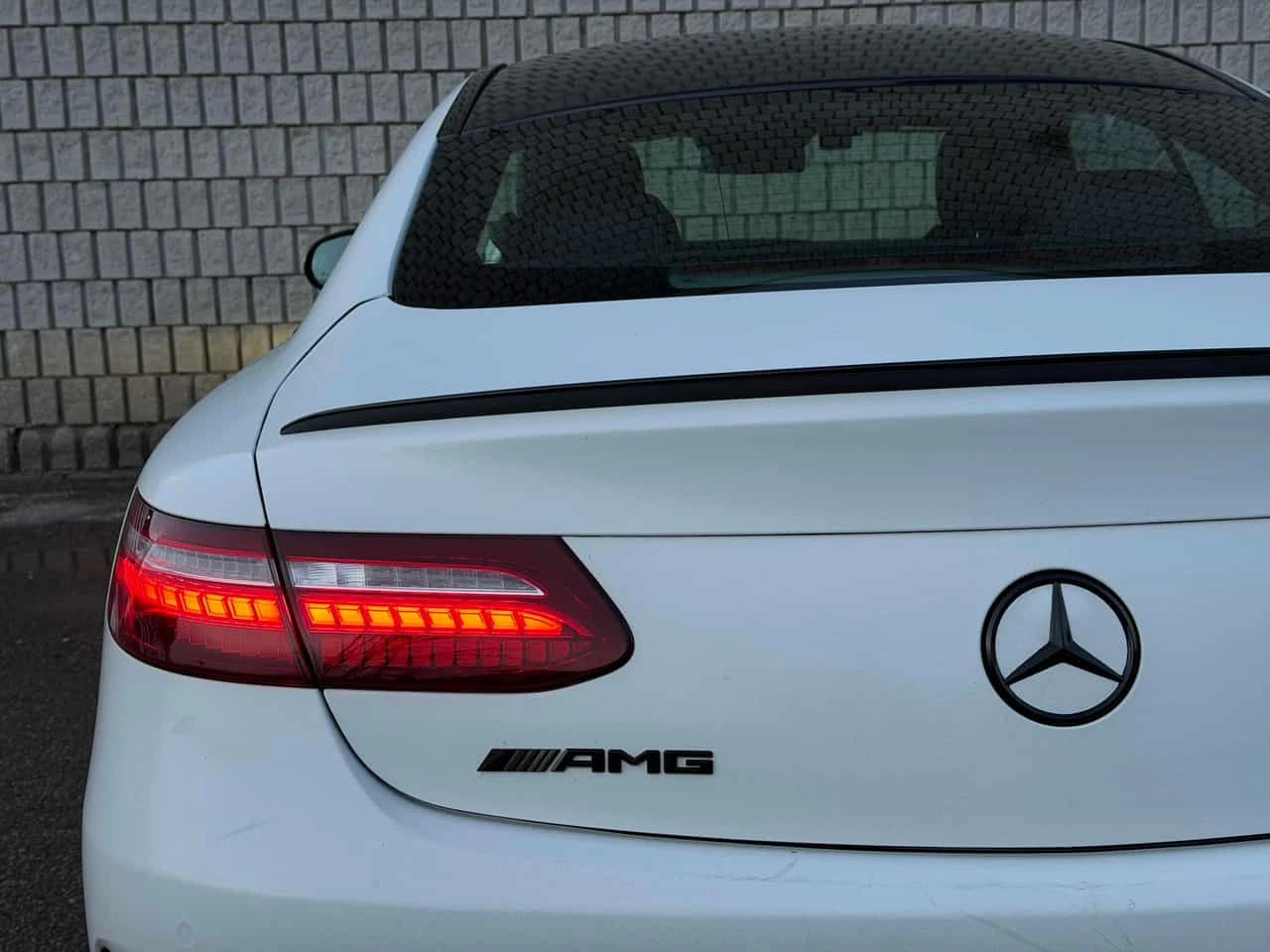 Mercedes-Benz E 53 AMG 4MATIC* DISTRONIC* 360* ОБДУХВАНЕ* АМБИЕНТНО* , снимка 12 - Автомобили и джипове - 54184425