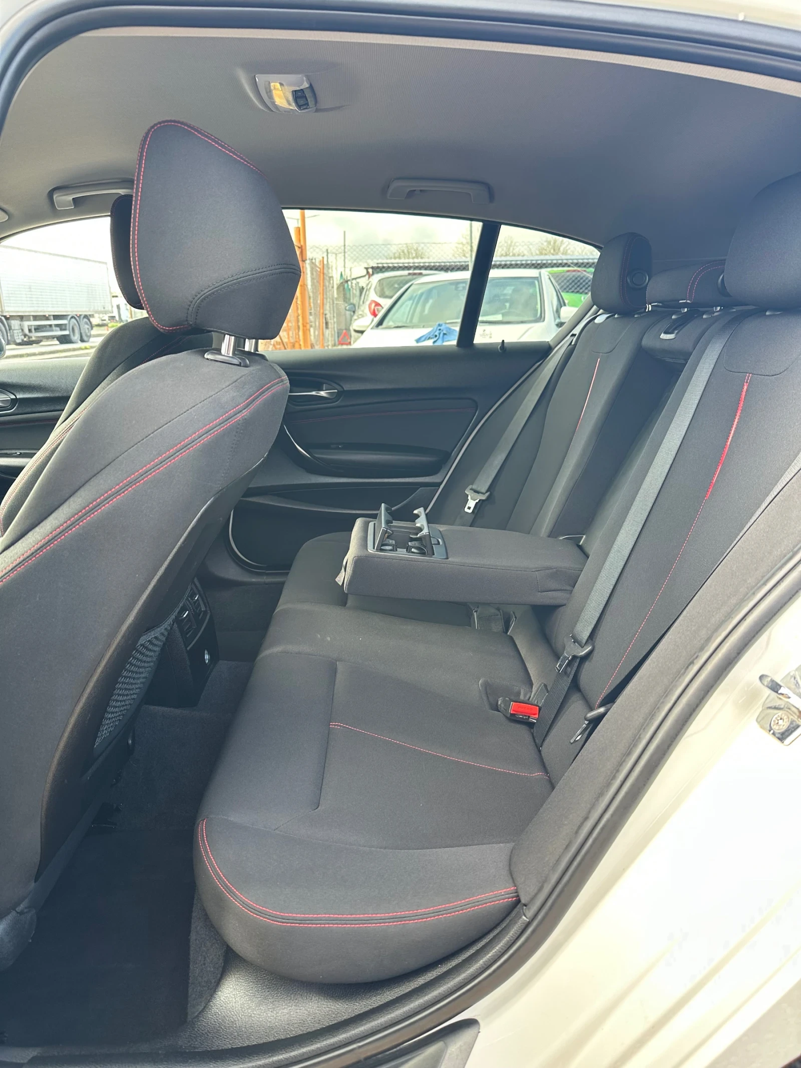 BMW 116 i sport, снимка 6 - Автомобили и джипове - 54297105