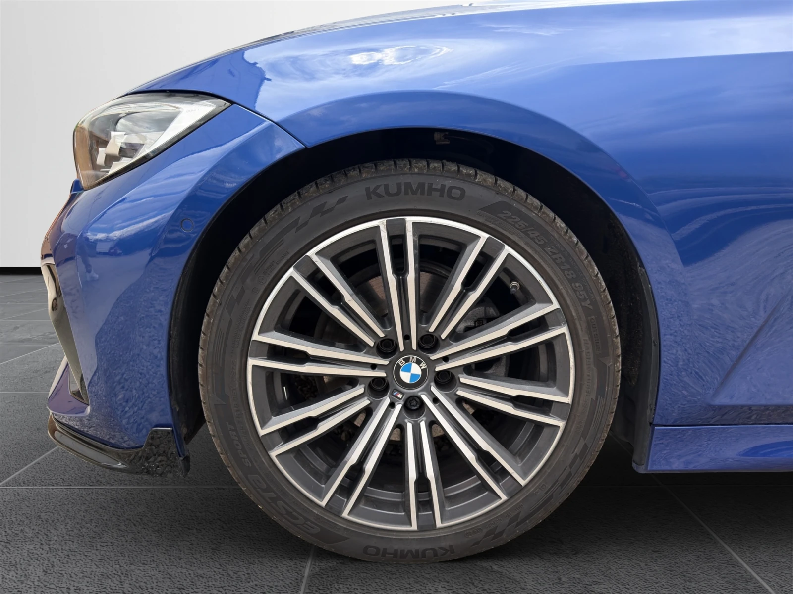 BMW 320 xDrive, снимка 5 - Автомобили и джипове - 54525461