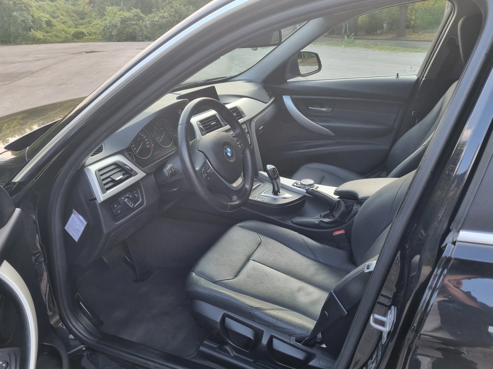 BMW 318 1.5, снимка 15 - Автомобили и джипове - 54700629