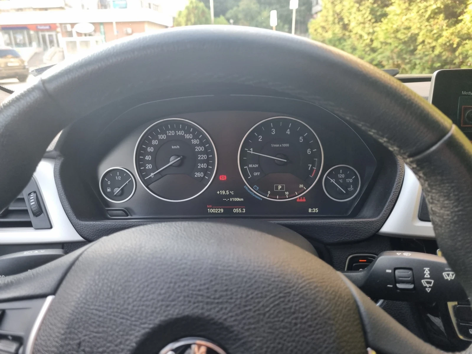 BMW 318 1.5, снимка 8 - Автомобили и джипове - 54700629