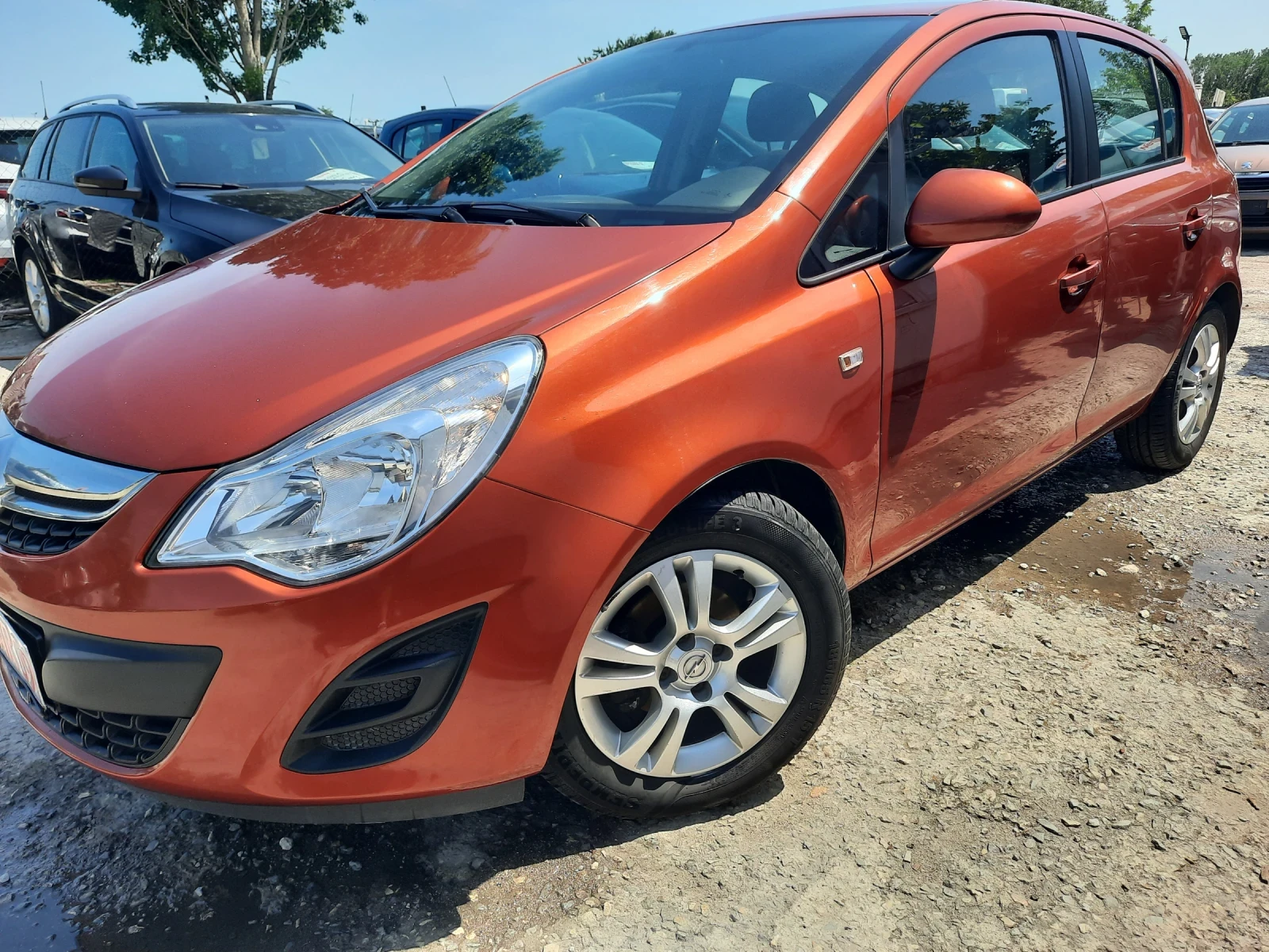 Opel Corsa 2013та УНИКАТ, снимка 3 - Автомобили и джипове - 54842423