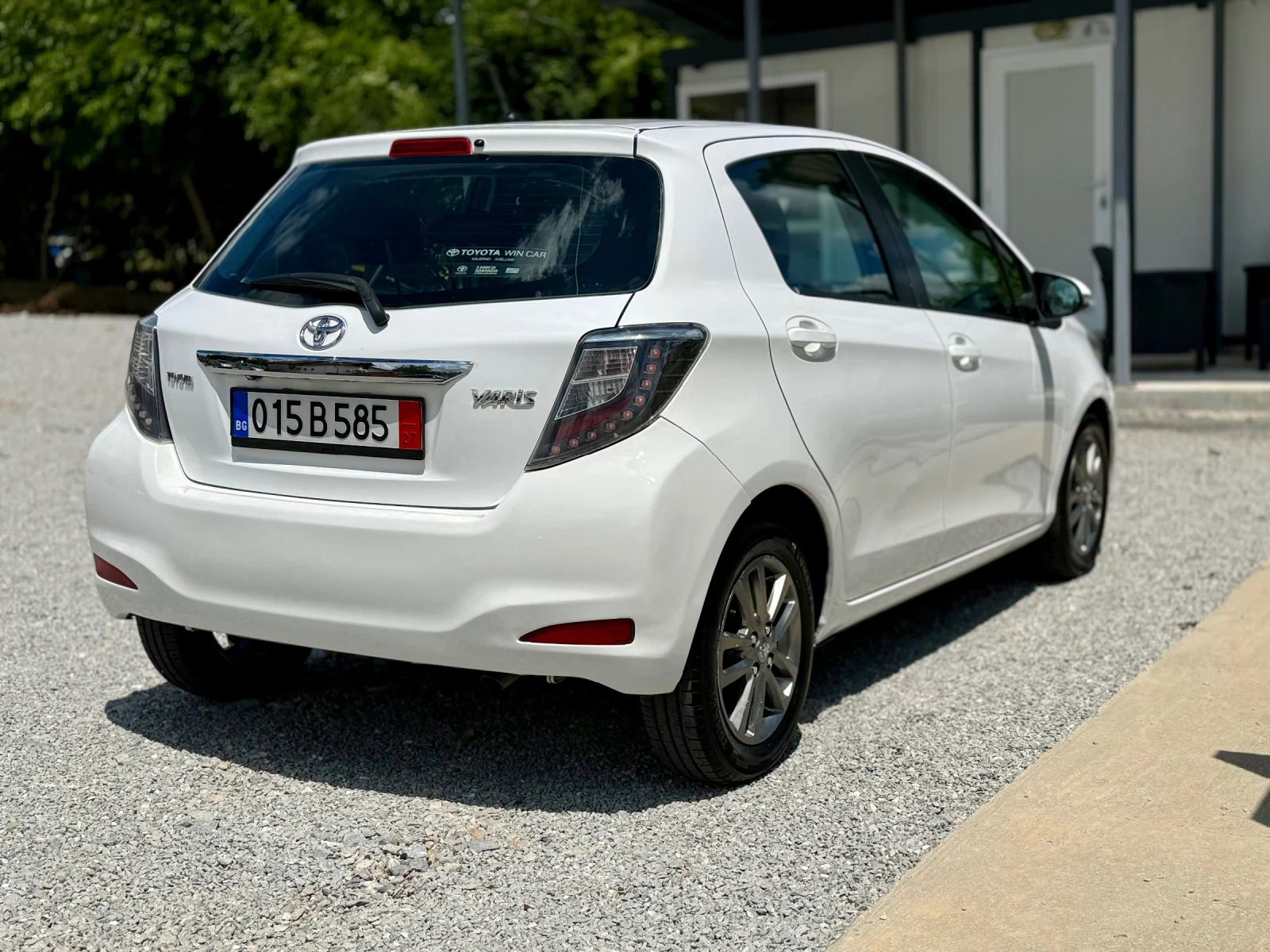 Toyota Yaris 1.4D4D* 6 СКОРОСТИ* ИТАЛИЯ* НАВИГАЦИЯ, снимка 8 - Автомобили и джипове - 54892225