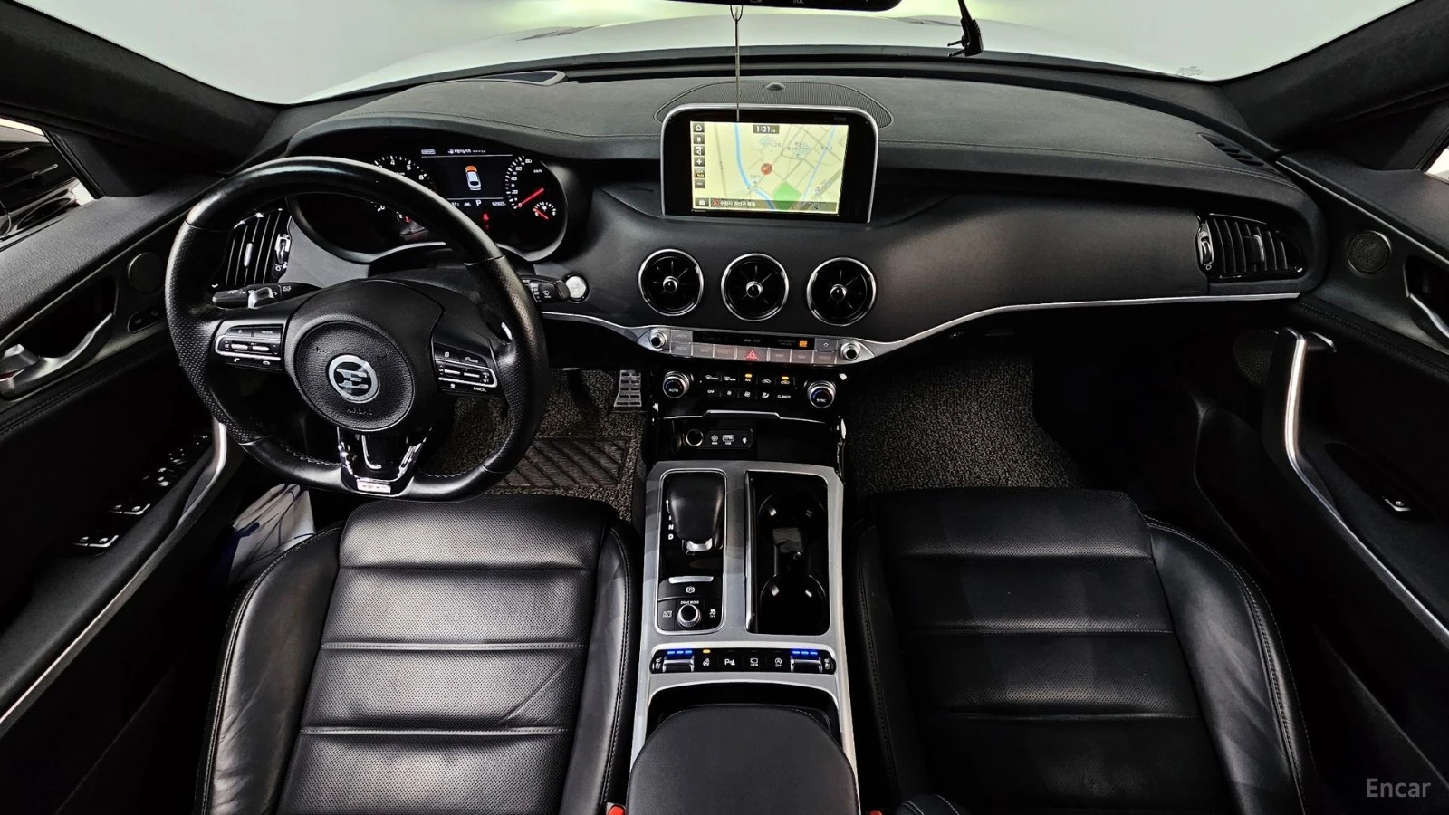 Kia Stinger 3.3 GT TURBO* ОБДУХ* 360* HUD* КАМЕРИ, снимка 7 - Автомобили и джипове - 55538142