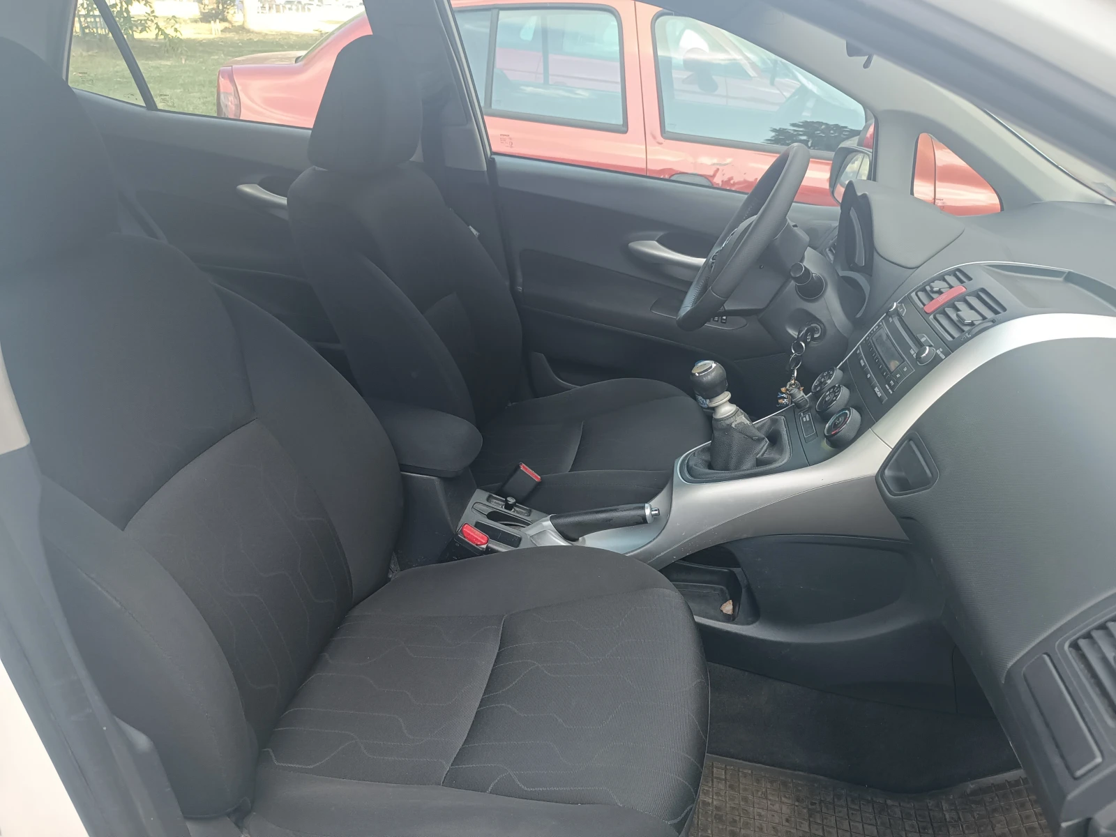 Toyota Auris 1, 33, снимка 13 - Автомобили и джипове - 55631104