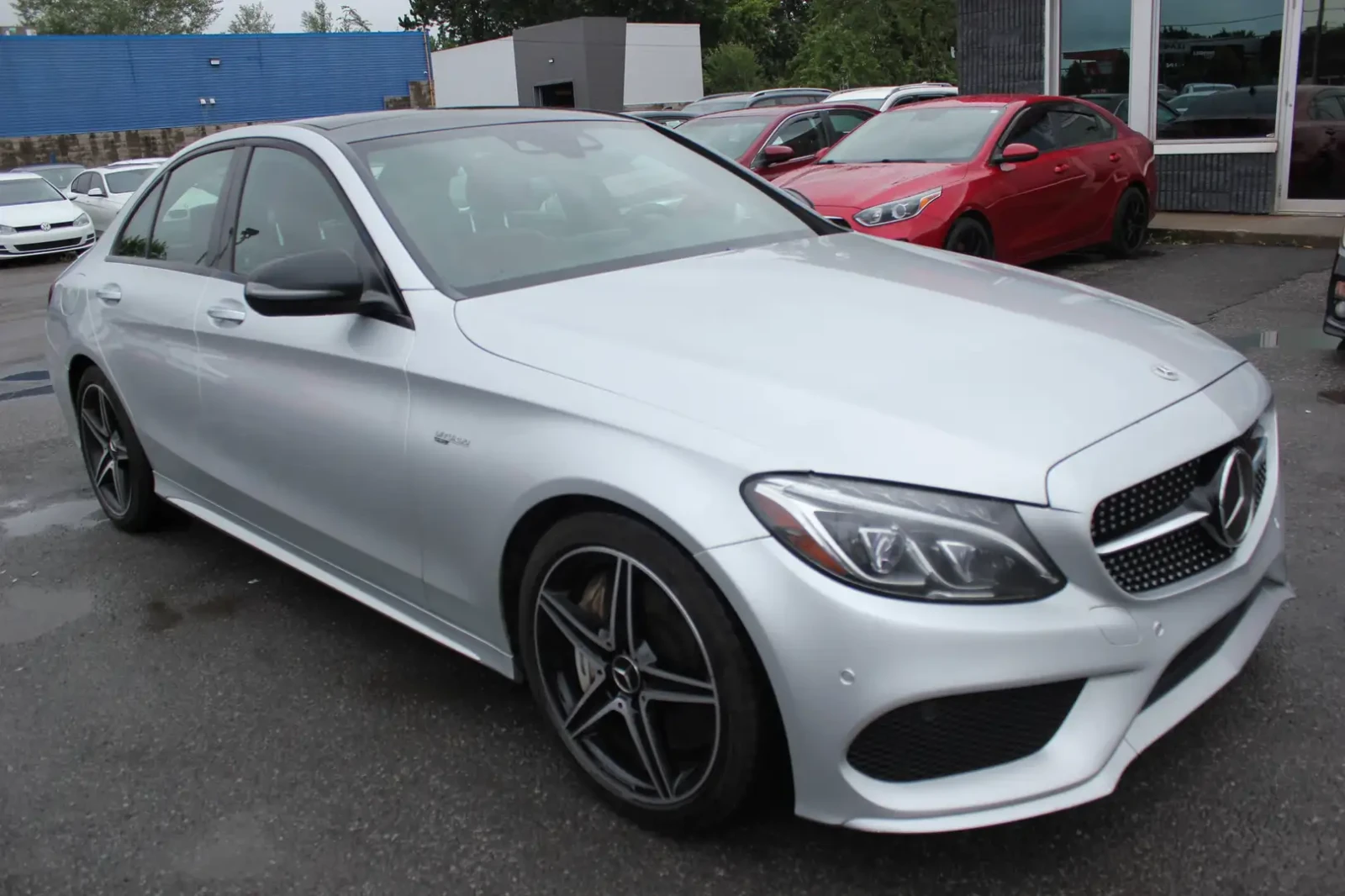 Mercedes-Benz C 43 AMG Burmester* Red Interior* 360* 2ключа, снимка 3 - Автомобили и джипове - 55646792