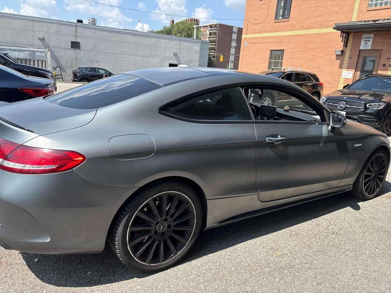 Mercedes-Benz C 43 AMG / 360 / BURMESTER / CARFAX / АВТОКРЕДИТ, снимка 3 - Автомобили и джипове - 55782278