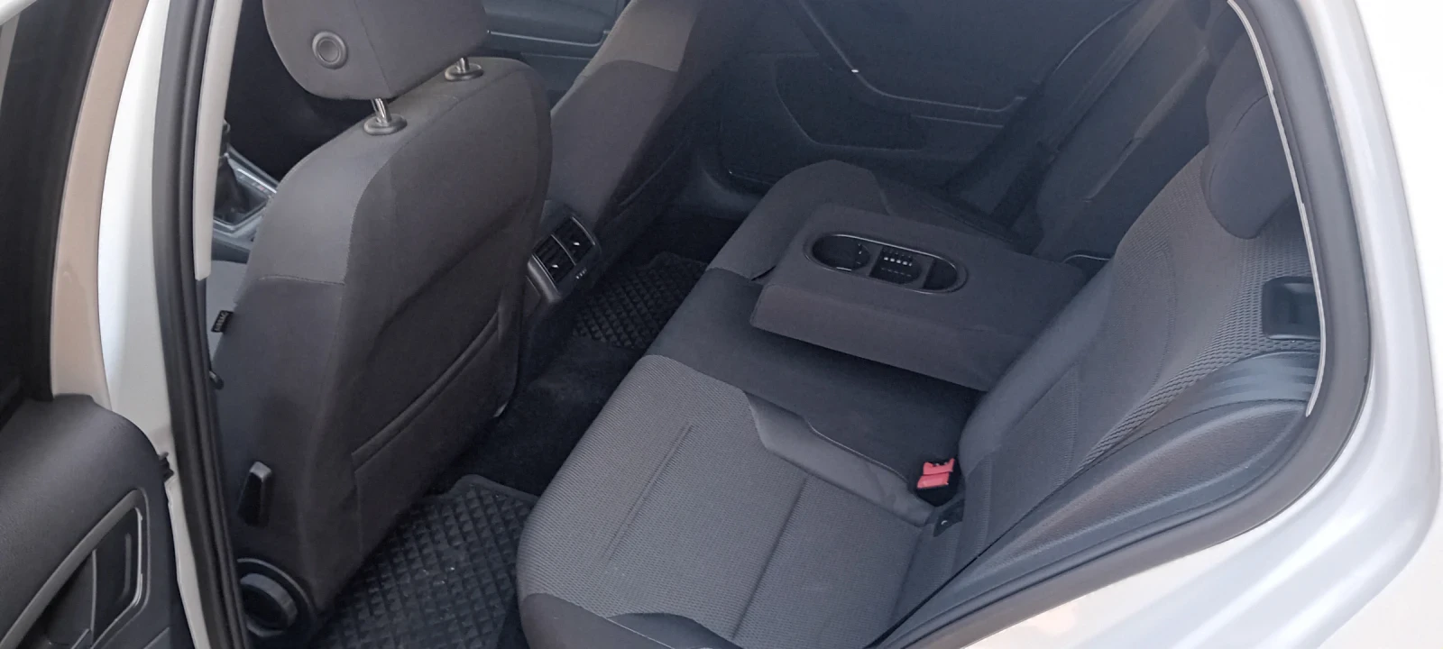 VW Golf, снимка 7 - Автомобили и джипове - 55785183